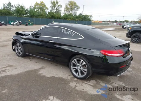 2017 Mercedes-Benz C 300 4Matic из США, поврежденный, VIN WDDWJ4KB4HF453131